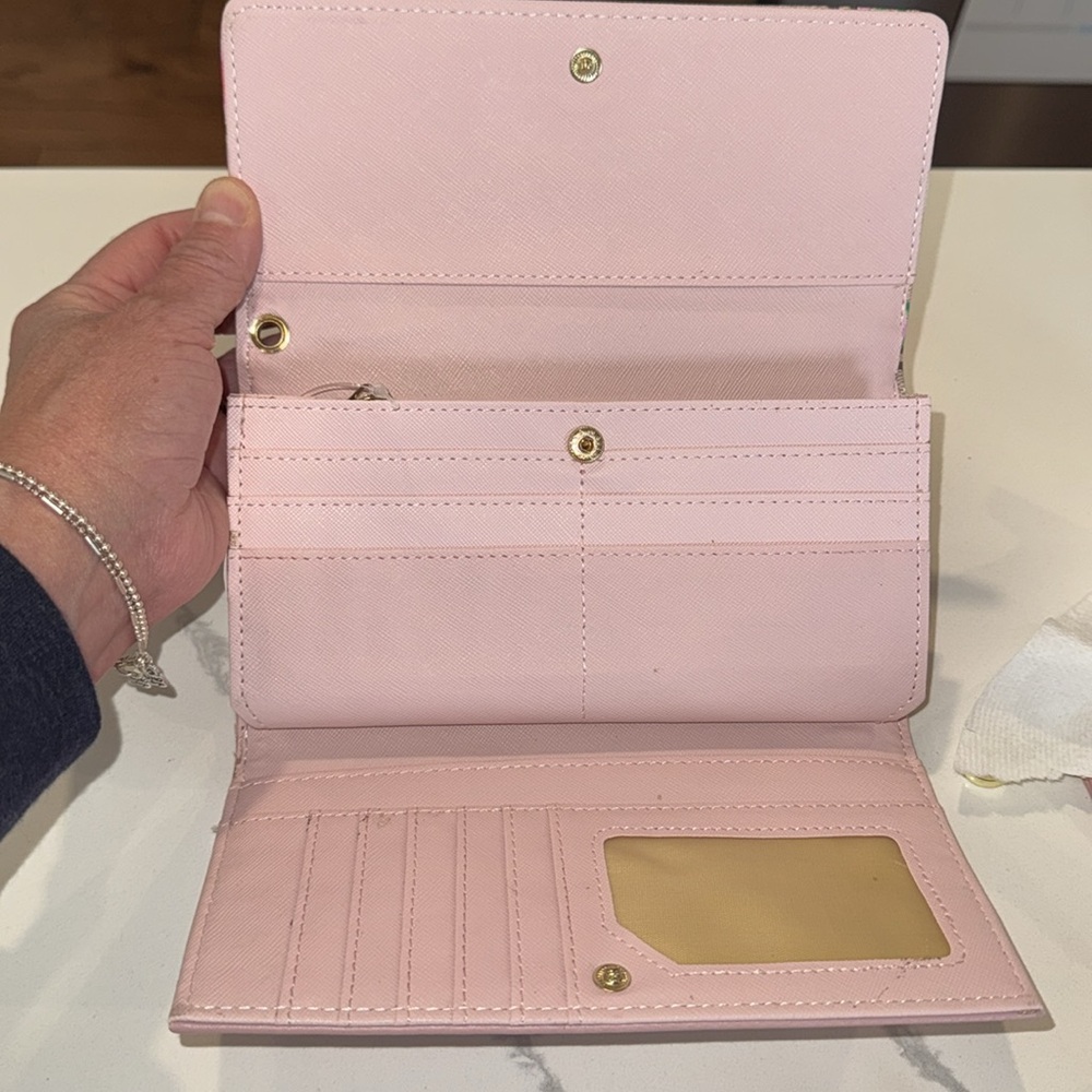 AR New York Wallet/ Wristlet - Picture 4 of 7